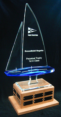 Blue acrylic sailboat, 20 plates
